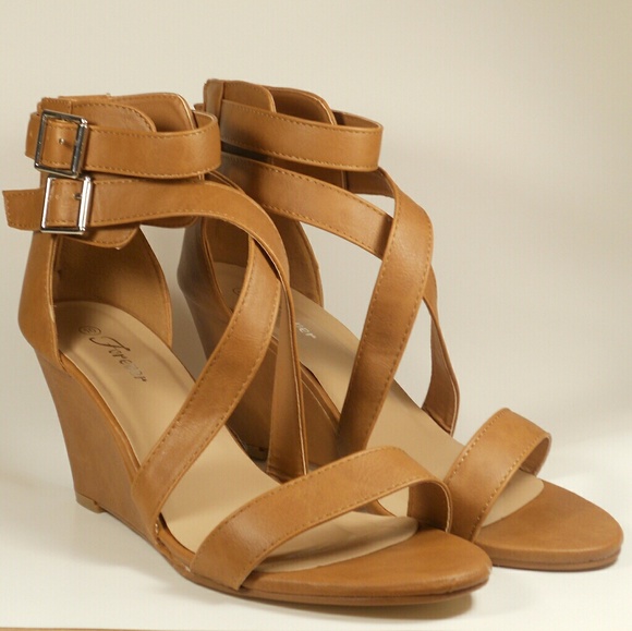 Shoes - TAN STAPPY WEDGES